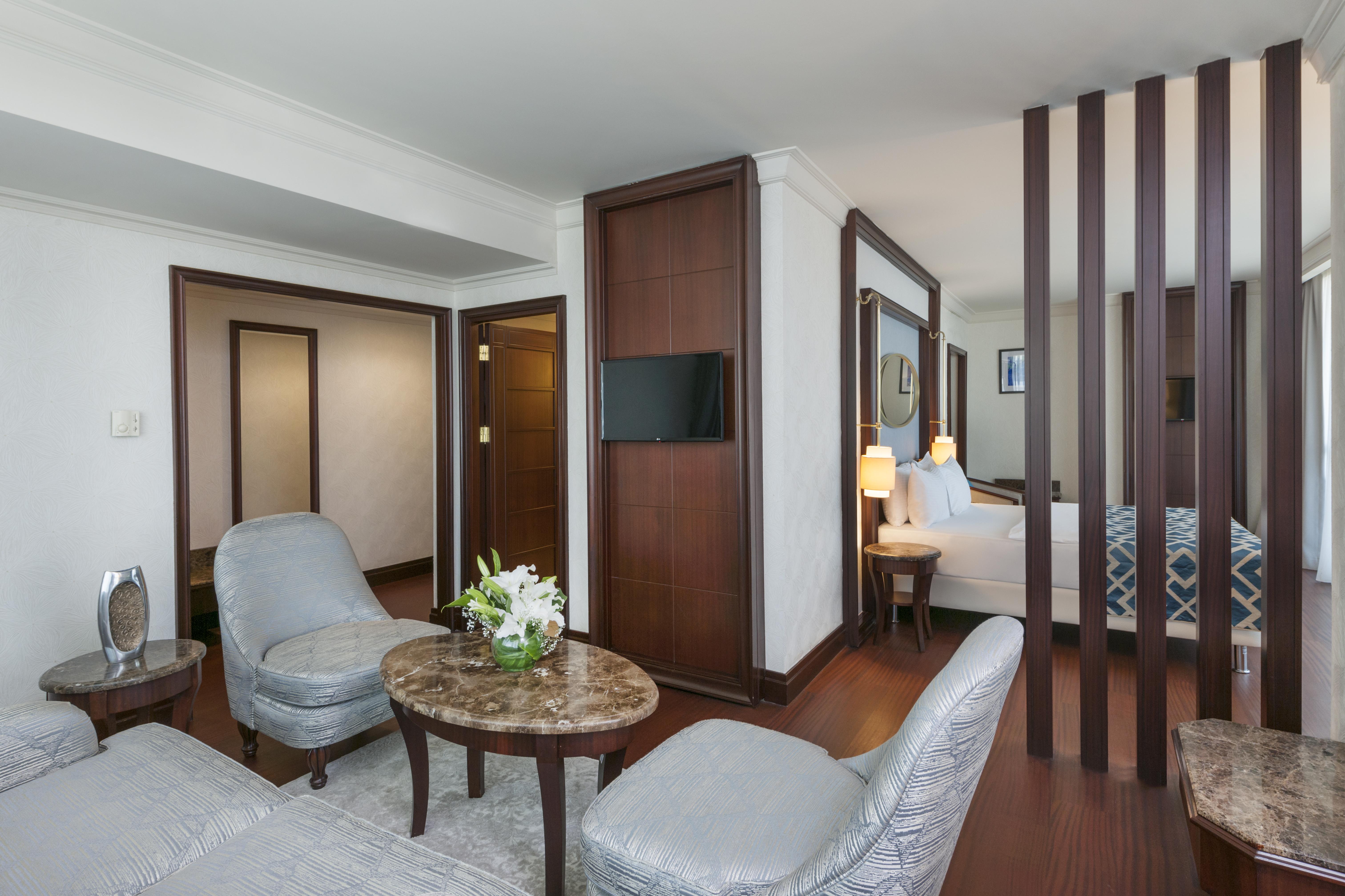 Elite World Istanbul Taksim — Photos 1